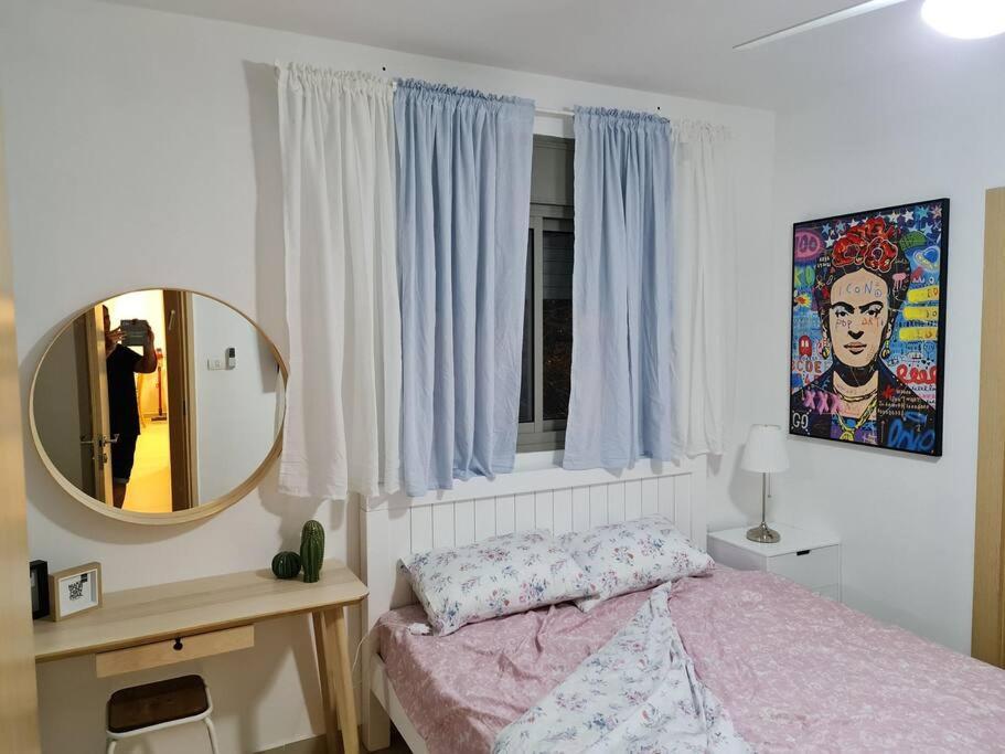 מרחק נגיעה בתקווה Apartman Petach Tikva Kültér fotó